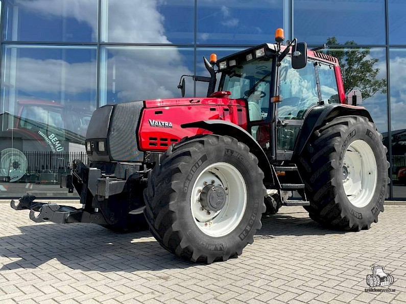 Valtra Valmet Hitech Trekkerweb