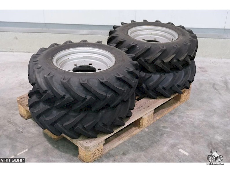 DAC Sneeuwsokken - 215/70R15 | Webwinkel