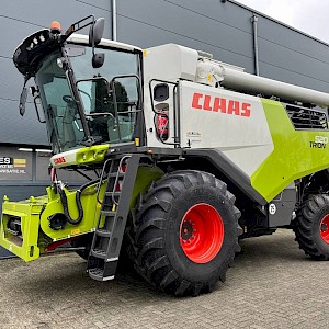 Claas Trion 520