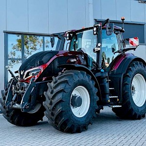 Valtra Q305 DEMO Super Compleet!