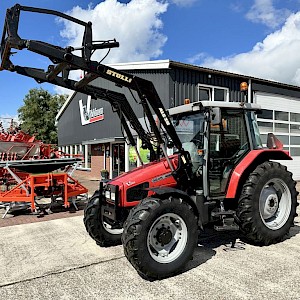 Massey Ferguson 4245 SPEEDSHIFT