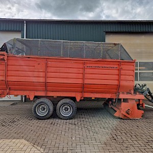 self-loading wagon