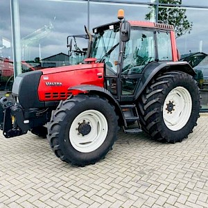 Valtra 6850 Hitech Fronthef+PTO, Airco