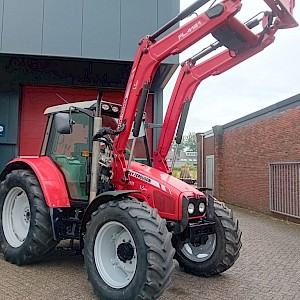 Massey Ferguson 5455 DYNA-4