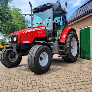 Massey Ferguson 5445