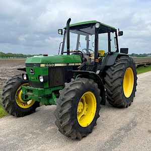 John Deere 2850 , 3000H