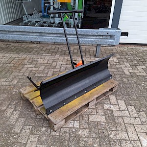 Stiga SNEEUWSCHUIF 120CM