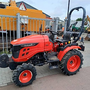 Avenger 26 tractor trekker mini 4x4 tuintrekker 1900kg 92h