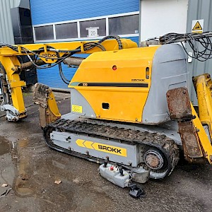 Brokk 330 remote demolition robot sloop kraan excavator