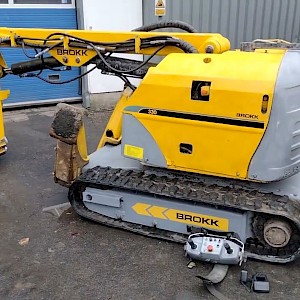 Brokk 330, bj 2002, 1 360 uur