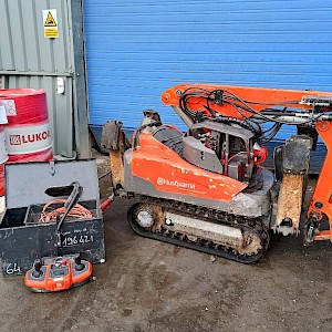 Husqvarna DXR 140 remote robot demolition brokk digger