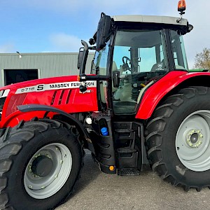 Massey Ferguson 6718S Dyna 6