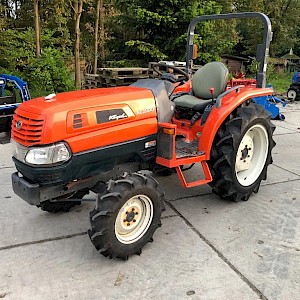 Kubota KL250