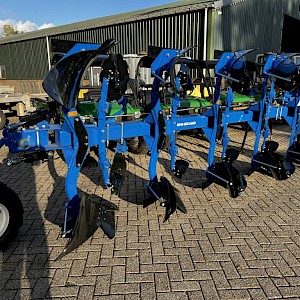 New Holland Overum - PM5980AX ploeg