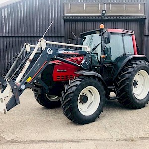 Valtra 6400, 2004, 5350 uur, voorlader! KOMT BINNEN!