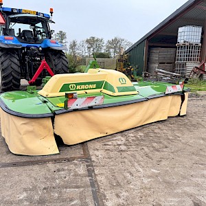 Krone Easycut F 320 frontmaaier met zwadtrommels