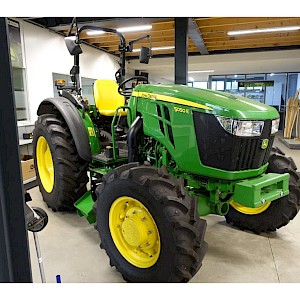 John Deere landbouwtrekker 5050E