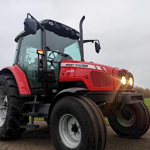 Massey Ferguson 5445