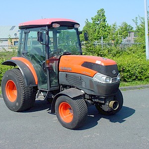 Kubota L5740-D