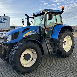 New Holland TVT135