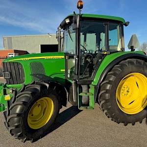 John Deere 6220 SE Fronthef pto en airco