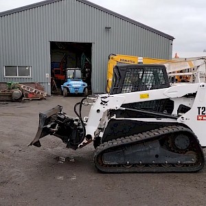 Bobcat T250, bj 2008, 936 uur