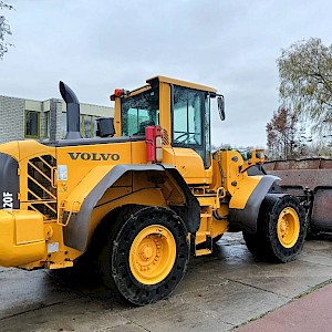 Volvo L 120 F shovel wiellader loader 23 ton