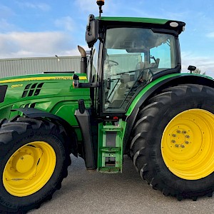 John Deere 6150R