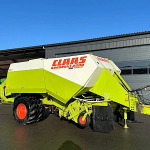 Claas Quadrant 2200 Roto cut