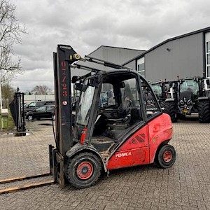 Linde H30d, 5.9m triplo mast