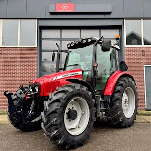 Massey Ferguson 5455 Dyna-4