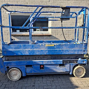 Haulotte Compact 8 Hoogwerker schaarlift 8,25 m