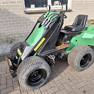 VANO Avant 420D Minishovel Kniklader