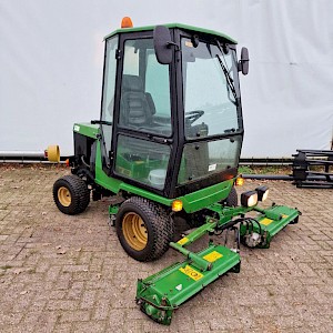 John Deere 526