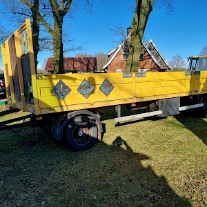 2 assige landbouw aanhangwagen