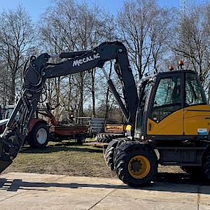 Mobiele graafmachine  Mecalac, 714MW, bouwjaar 2015