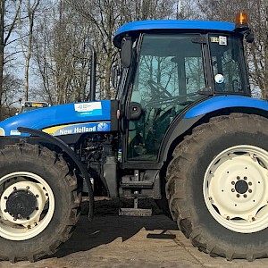 Tractor New Holland, TD5040 , bouwjaar 2010