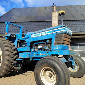 Dikke Ford 8700