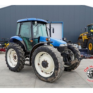 New Holland TD95D