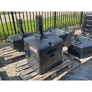 Gewichtenblok 1800 kg Gietijzer