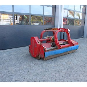 Omarv TRF 240 klepelmaaier