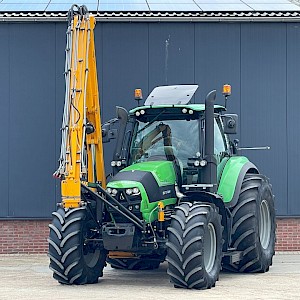 Deutz-Fahr Agrotron 6190 TTV met Herder Grenadier MBK 512 LSH