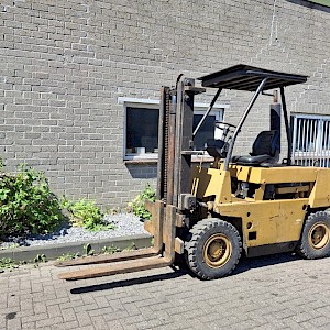 ESSLINGEN 2,5 ton Mercedes Diesel Heftruck