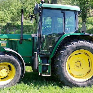 John Deere 6210SE