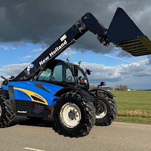 Nette New Holland LM 5060