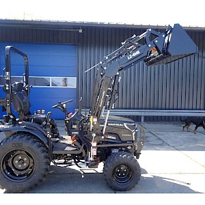 Capstan Compact tractor 263H met voorlader .