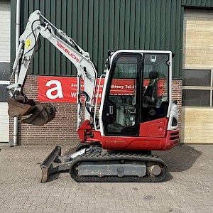 Takeuchi Kraan TB230 - Gebruikt mini excavator