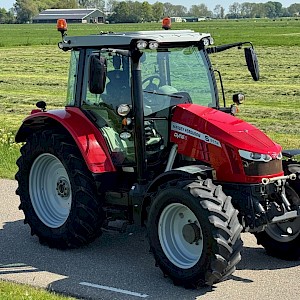 Massey Ferguson 5712S Dyna-6 met Kruipversnelling!