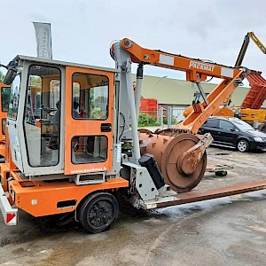 packmat PK451containeraandruk afval arm compactor waste