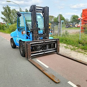 Manitou MI 70 H ruw terrein heftruck 7 ton sideshift